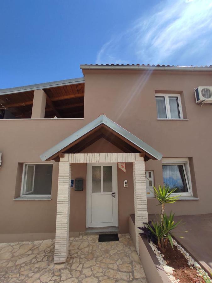 Apartmani Amans Пула Экстерьер фото
