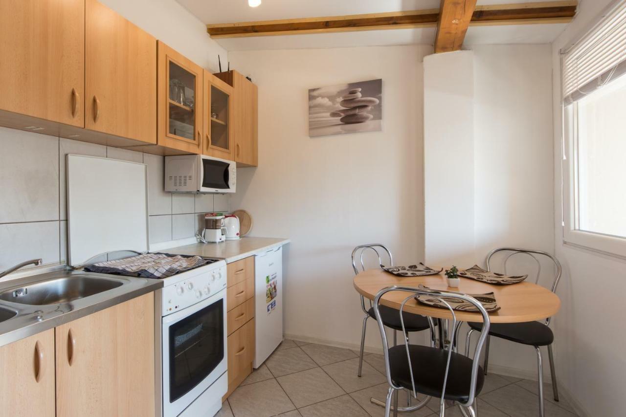 Apartmani Amans Пула Экстерьер фото