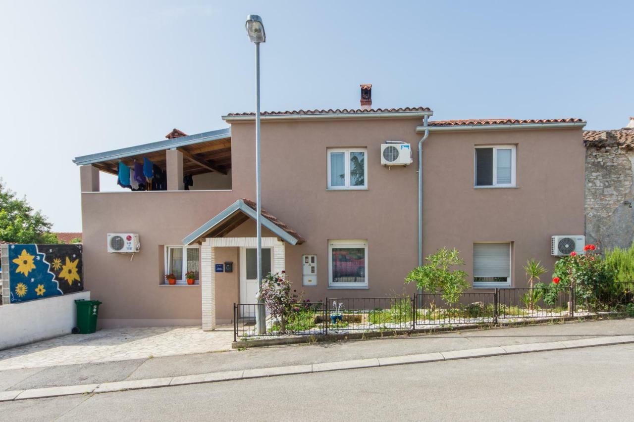 Apartmani Amans Пула Экстерьер фото